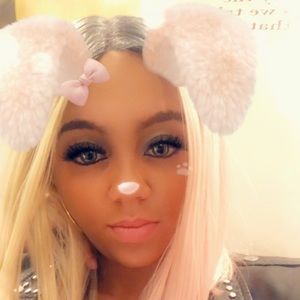 Meet your Posher, Alysha